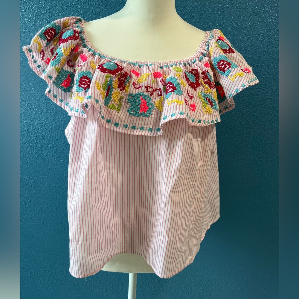 NWT Velzera Cross Stitch
Embroidered Off Shoulder
Top Size Lg